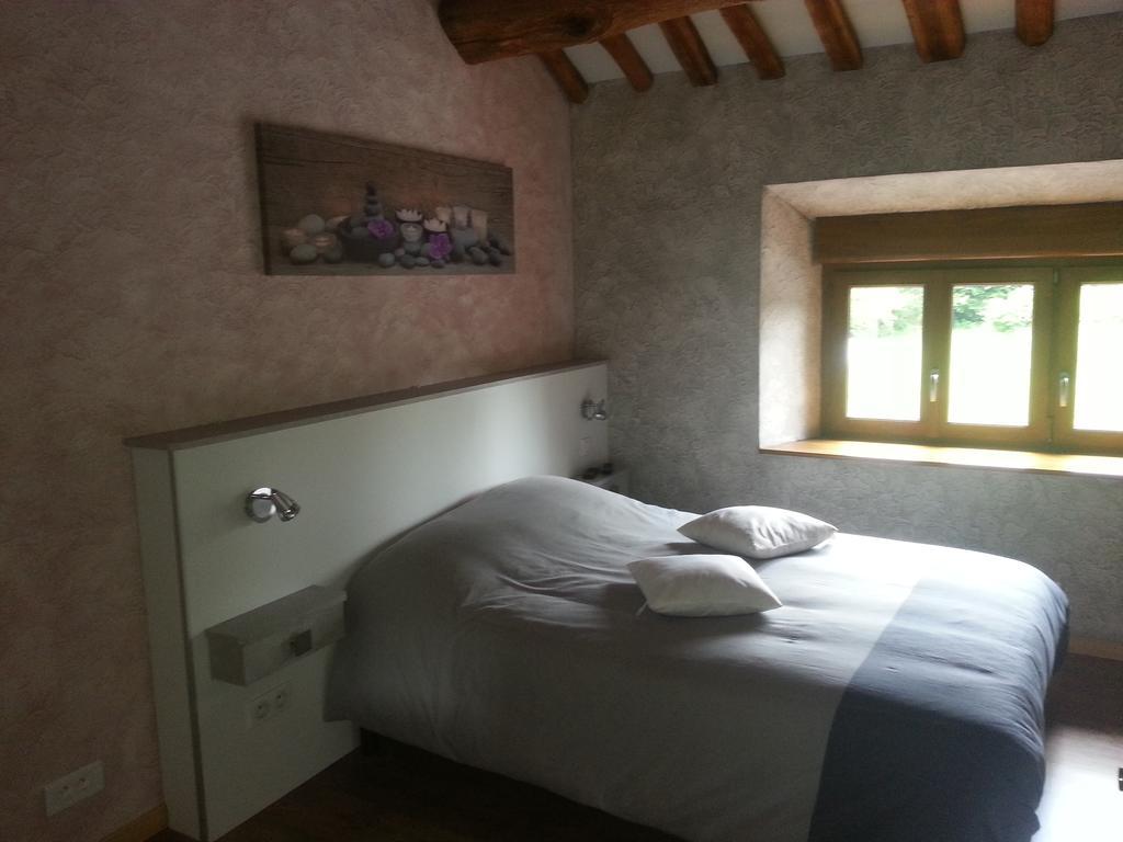 Hotel Le Point De Chute Tournavaux Zimmer foto